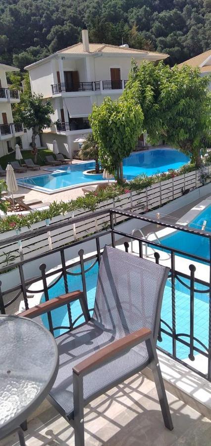 Oasis Hotel Parga Exterior photo