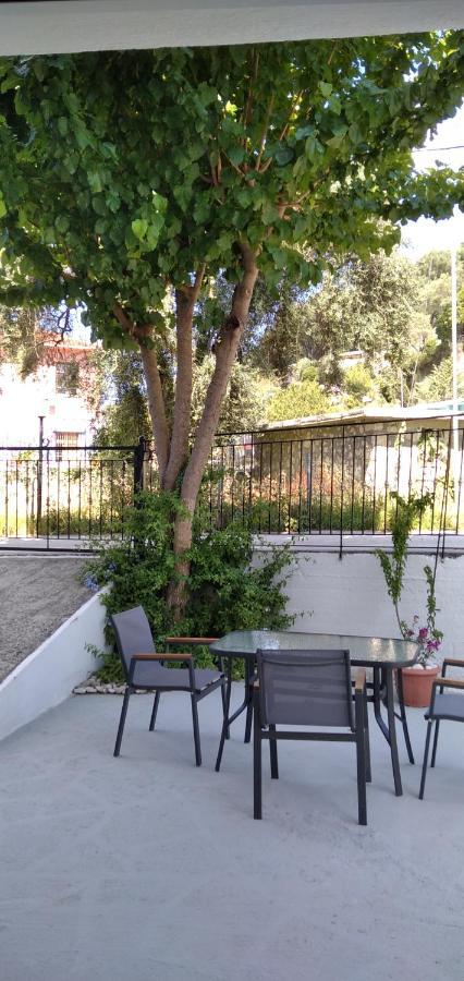 Oasis Hotel Parga Exterior photo