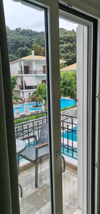 Oasis Hotel Parga Exterior photo