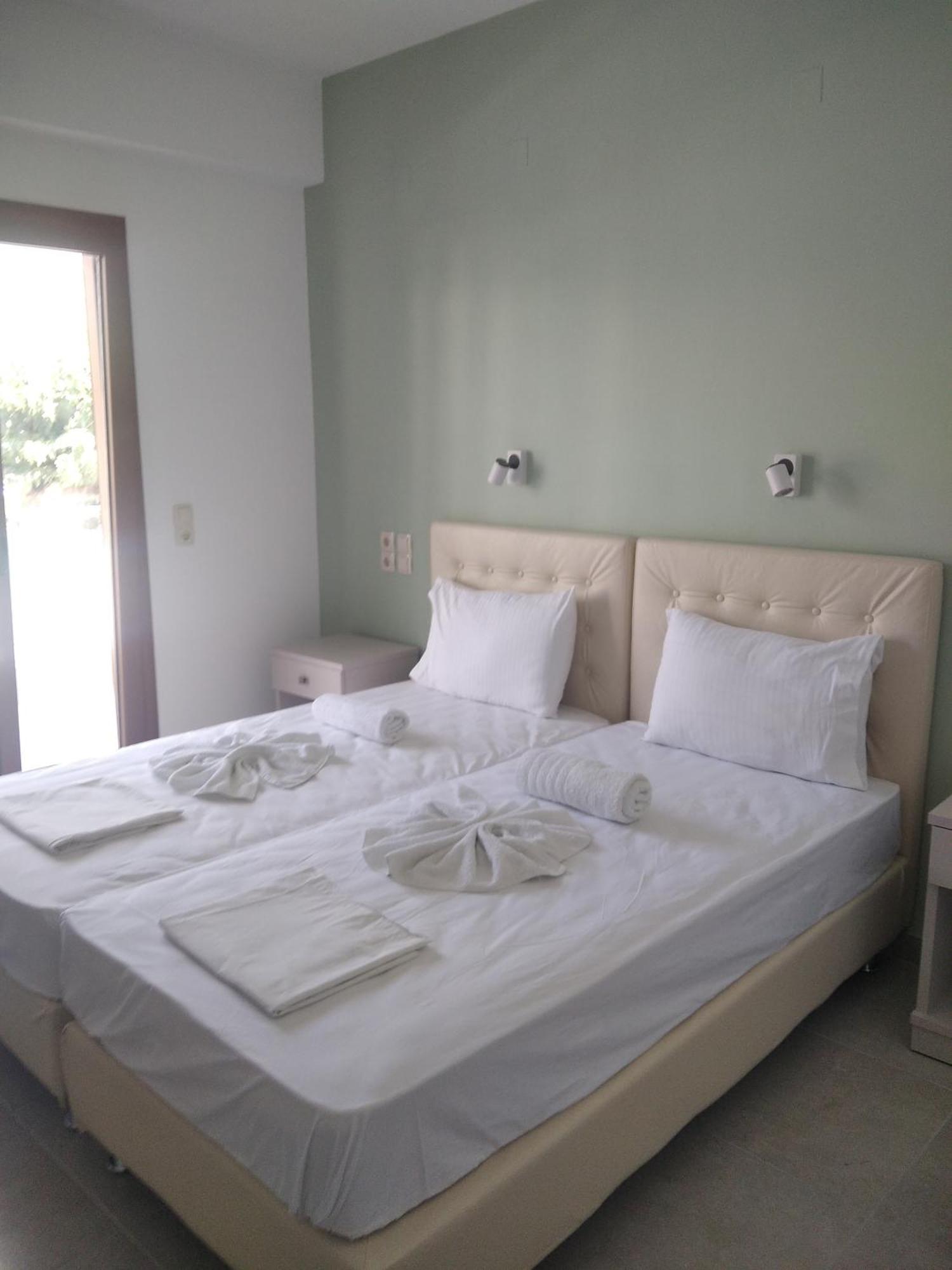 Oasis Hotel Parga Exterior photo