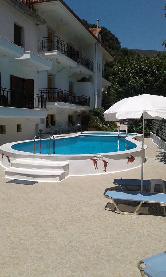 Oasis Hotel Parga Exterior photo